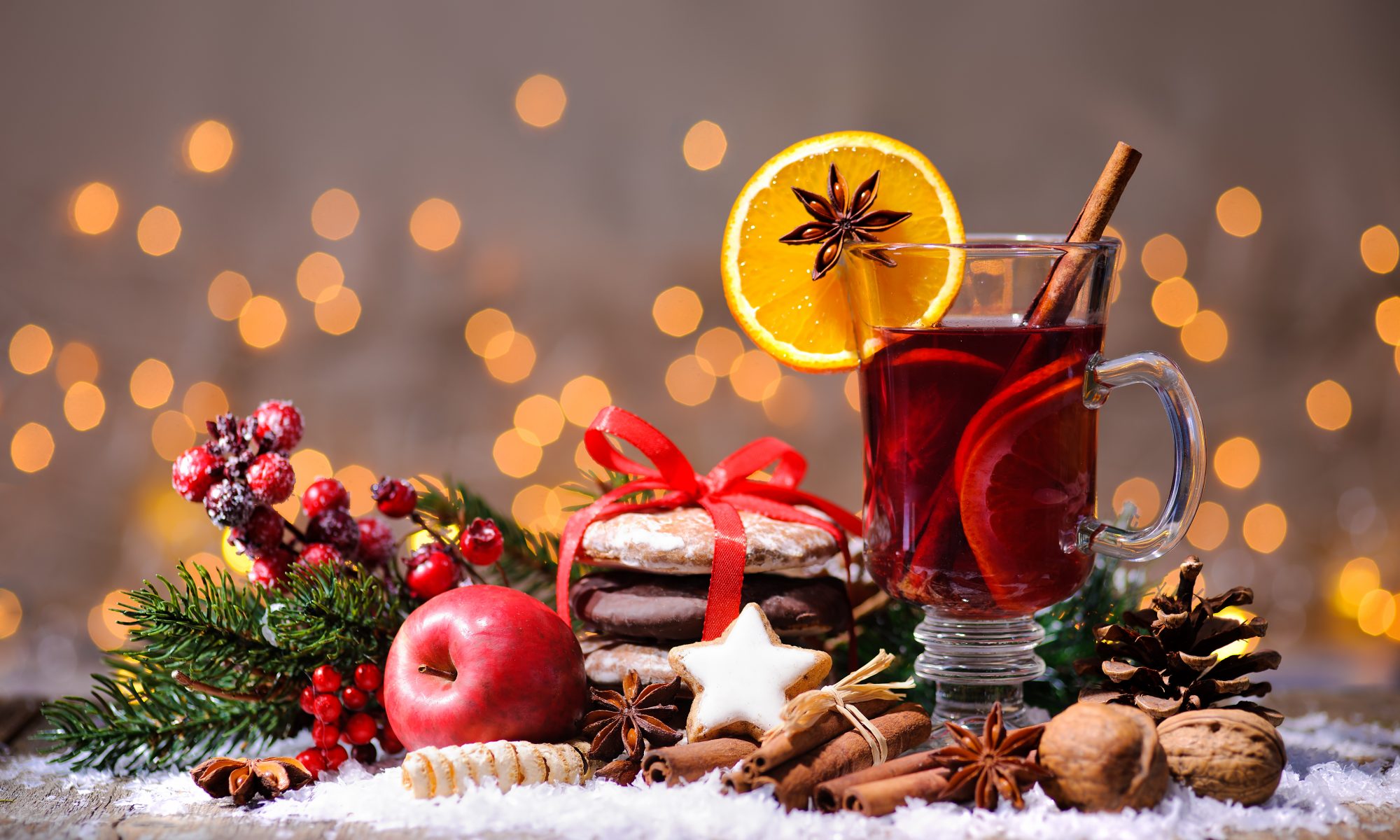 Christmas mulled wine with oranges and spices