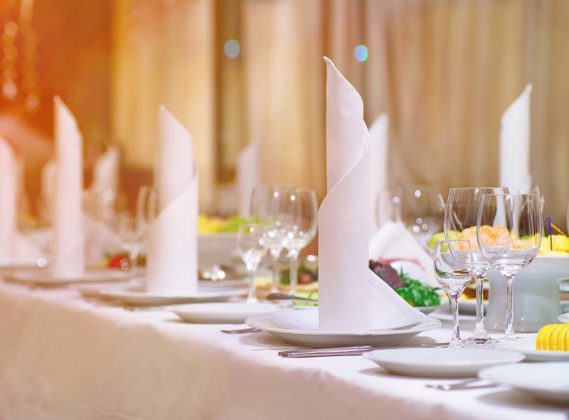 Festively set table - Exponoivos Lisbon